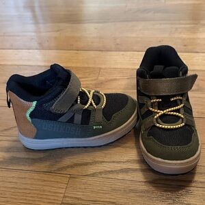 OshKosh B'gosh Olive Green, Black & Tan Kids High-Top Sneakers